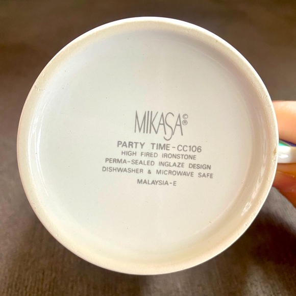 NIB Mikasa Rainbow Balloon Party Time 4 3/4” Collectible Mug - Picture 4 of 9